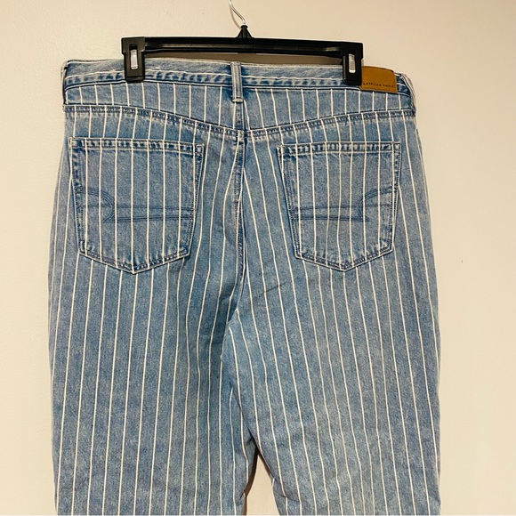 AEO American Eagle Striped High Rise Mom Jeans Size 12 Short - Picture 4 of 7